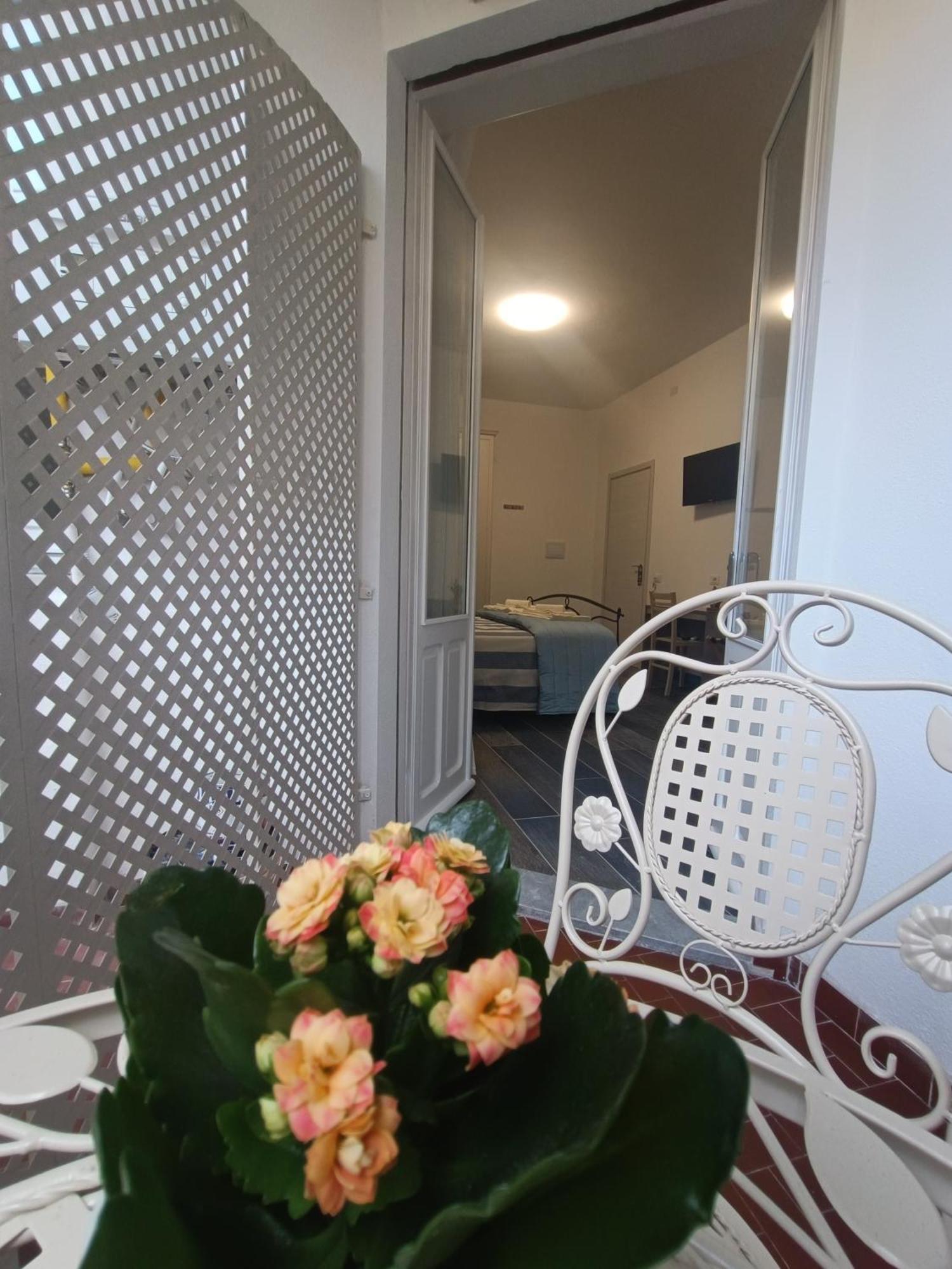 فندق Porto Sicuro By Hospitality Sardinia كالياري المظهر الخارجي الصورة